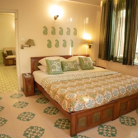 Om Niwas Suite Hotel Divisione di Divisione di Jaipur Esterno foto